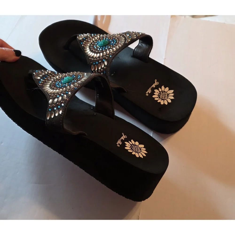 Yellow Box Turquoise Jovanna Flip Flops Rhinestone Sparkle Sandals Size 10 - Picture 9 of 13